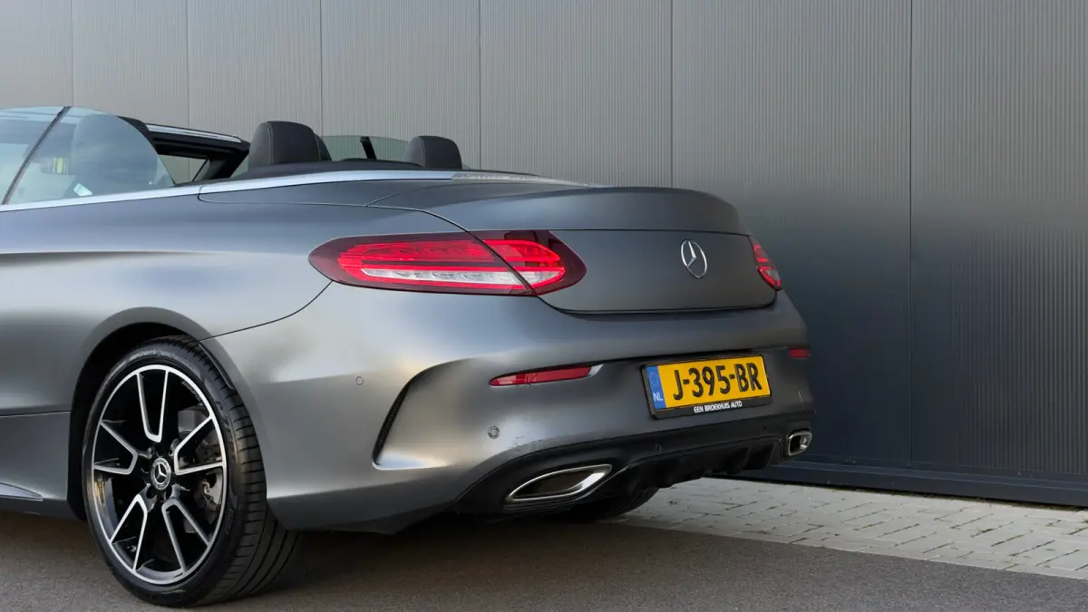 300 258pk 4MATIC Sport Edition | AMG-styling | Achteruitrijcamera 360 graden | Apple Carplay/Android Auto|telefoonintegratie premium