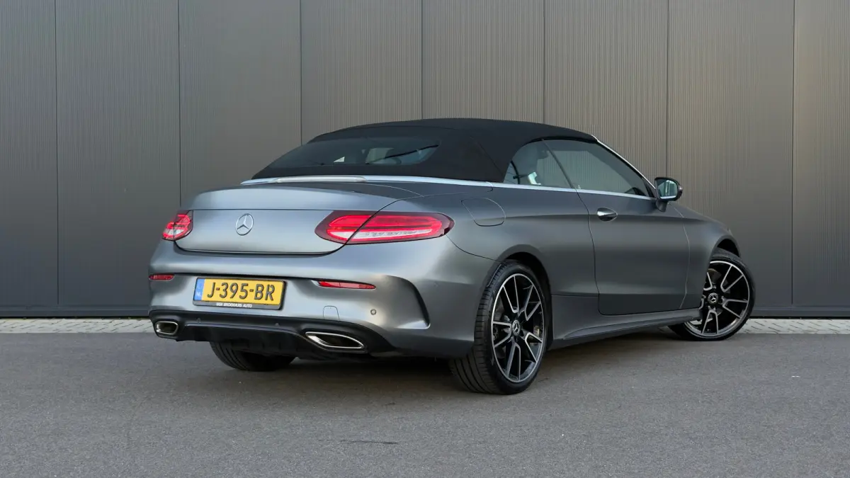 300 258pk 4MATIC Sport Edition | AMG-styling | Achteruitrijcamera 360 graden | Apple Carplay/Android Auto|telefoonintegratie premium