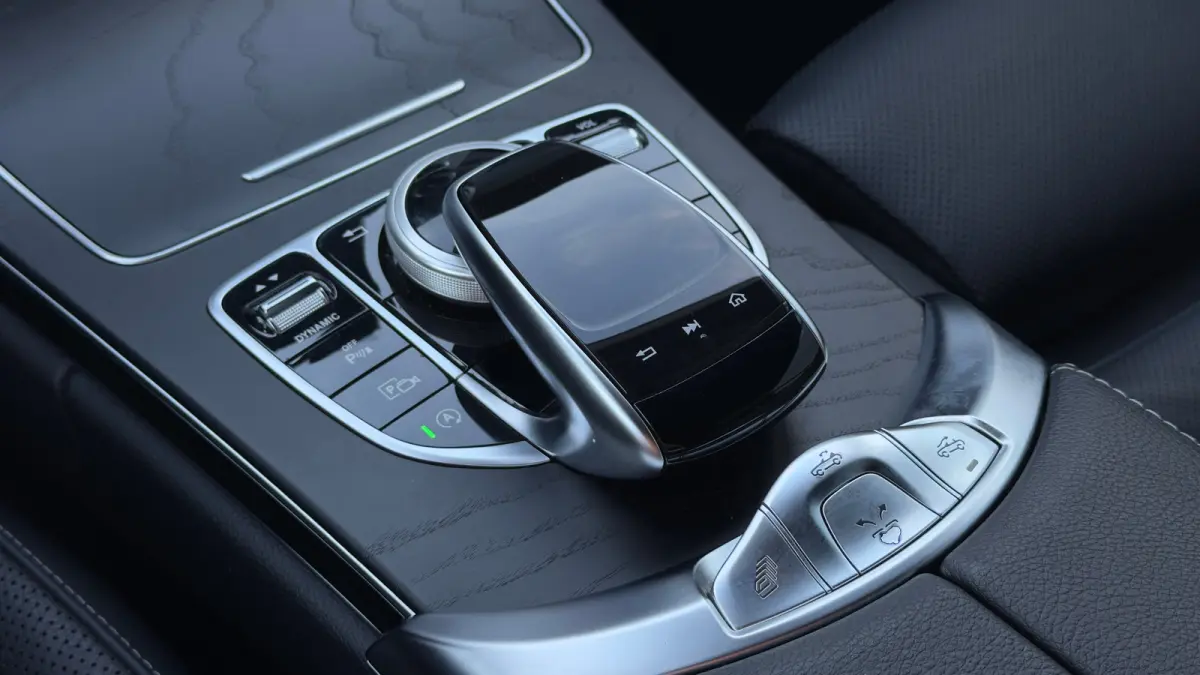 300 258pk 4MATIC Sport Edition | AMG-styling | Achteruitrijcamera 360 graden | Apple Carplay/Android Auto|telefoonintegratie premium