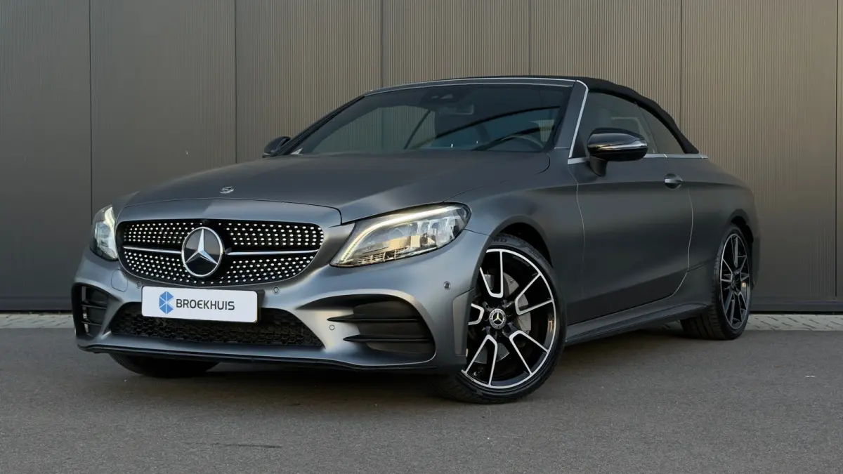 300 258pk 4MATIC Sport Edition | AMG-styling | Achteruitrijcamera 360 graden | Apple Carplay/Android Auto|telefoonintegratie premium
