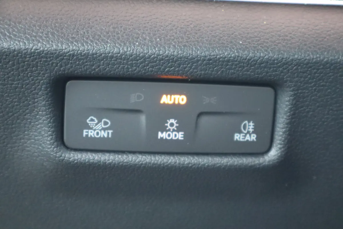 1.5 eHybrid R-Line Edition | Aanhanger manoeuvreerhulp | Adapt. Cruise | Apple Carplay/Android Auto|telefoonintegratie premium