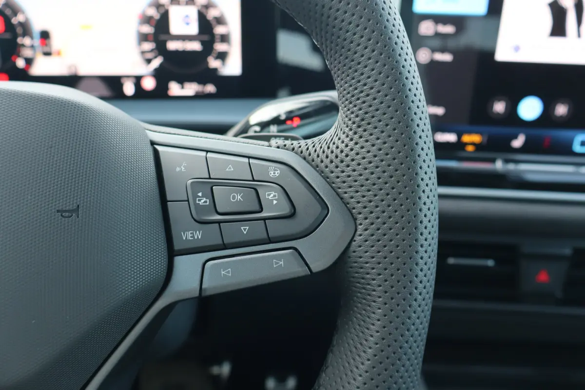 1.5 eHybrid R-Line Edition | Aanhanger manoeuvreerhulp | Adapt. Cruise | Apple Carplay/Android Auto|telefoonintegratie premium