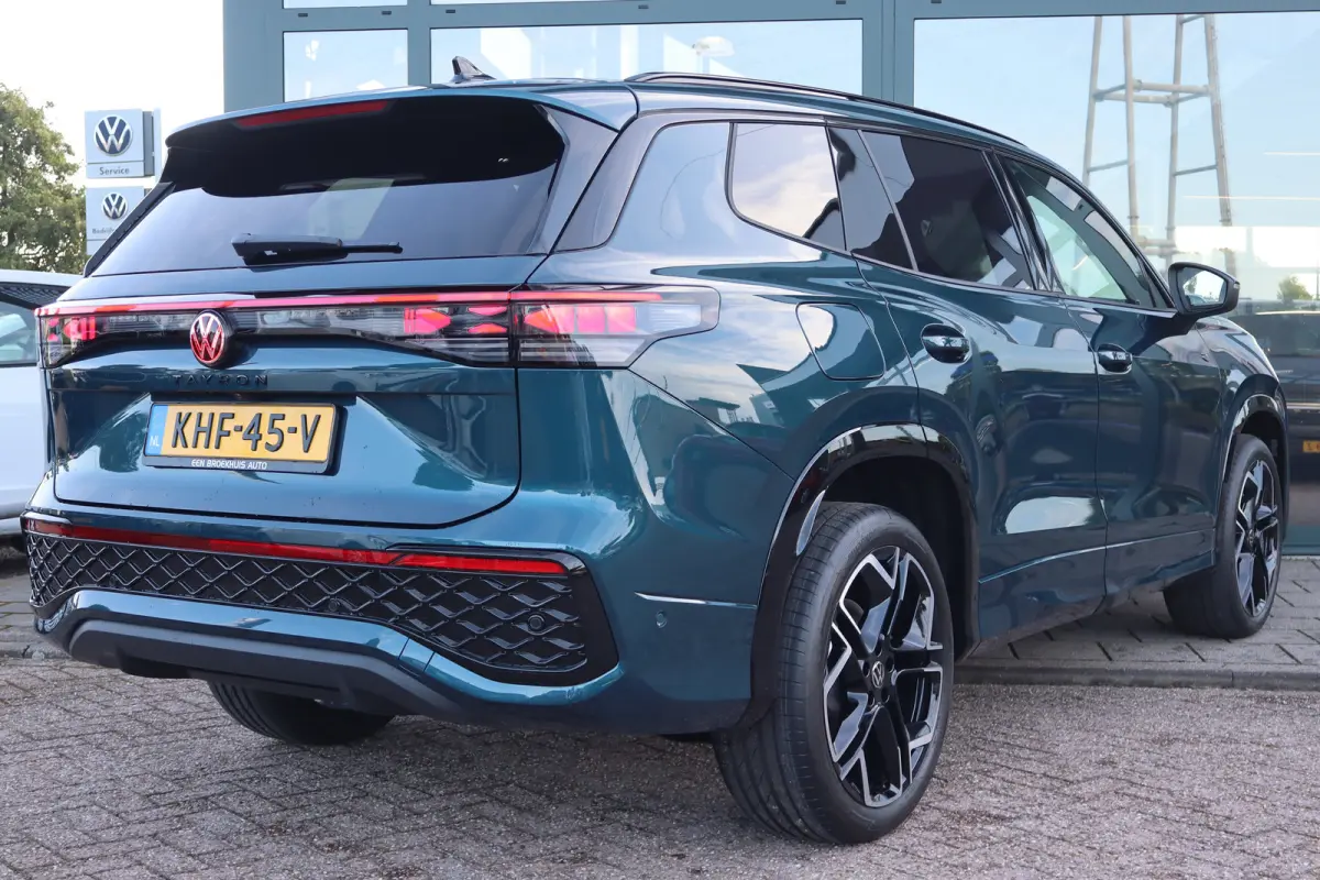 1.5 eHybrid R-Line Edition | Aanhanger manoeuvreerhulp | Adapt. Cruise | Apple Carplay/Android Auto|telefoonintegratie premium