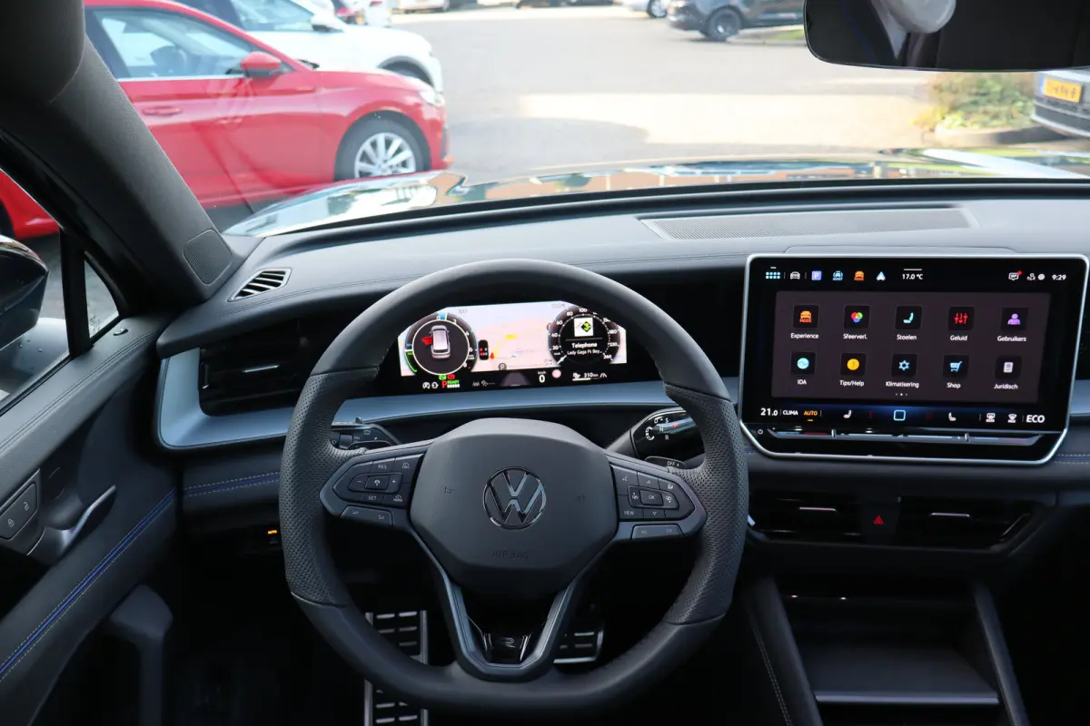 1.5 eHybrid R-Line Edition | Aanhanger manoeuvreerhulp | Adapt. Cruise | Apple Carplay/Android Auto|telefoonintegratie premium