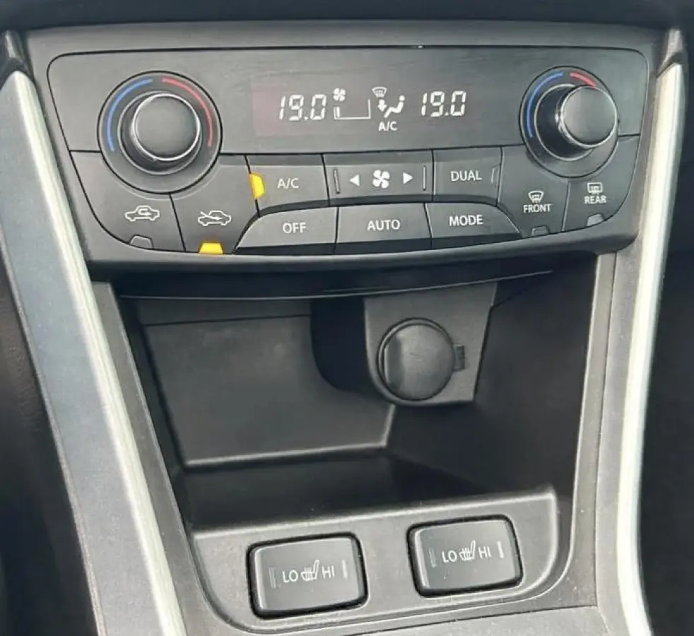 SX4 1.6 High Executive 120PK | LUXE | Zeer Nette Staat | DEALERONDERHOUDEN | NL AUTO | NAP | PANO | Trekhaak | Bi Xenon | 17 Inch Lichtmetalen Velgen | Achteruitrijcamera | Lederen Bekleding