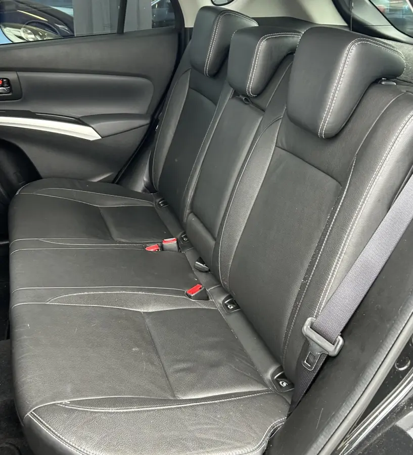 SX4 1.6 High Executive 120PK | LUXE | Zeer Nette Staat | DEALERONDERHOUDEN | NL AUTO | NAP | PANO | Trekhaak | Bi Xenon | 17 Inch Lichtmetalen Velgen | Achteruitrijcamera | Lederen Bekleding