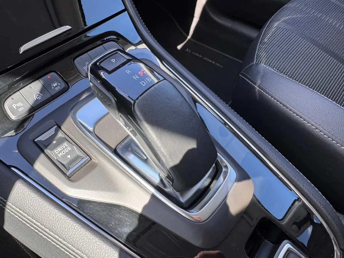 GS 1.6 Turbo Plug-In Hybrid | SOH 100% | AGR stoelen | Trekhaak | Adaptive Cruise | 19" LMV | Stuurverwarming | Navigatie | Apple Carplay / Android auto | | Grootlichtassistent | Keyless ent