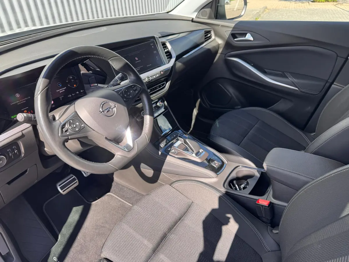GS 1.6 Turbo Plug-In Hybrid | SOH 100% | AGR stoelen | Trekhaak | Adaptive Cruise | 19" LMV | Stuurverwarming | Navigatie | Apple Carplay / Android auto | | Grootlichtassistent | Keyless ent