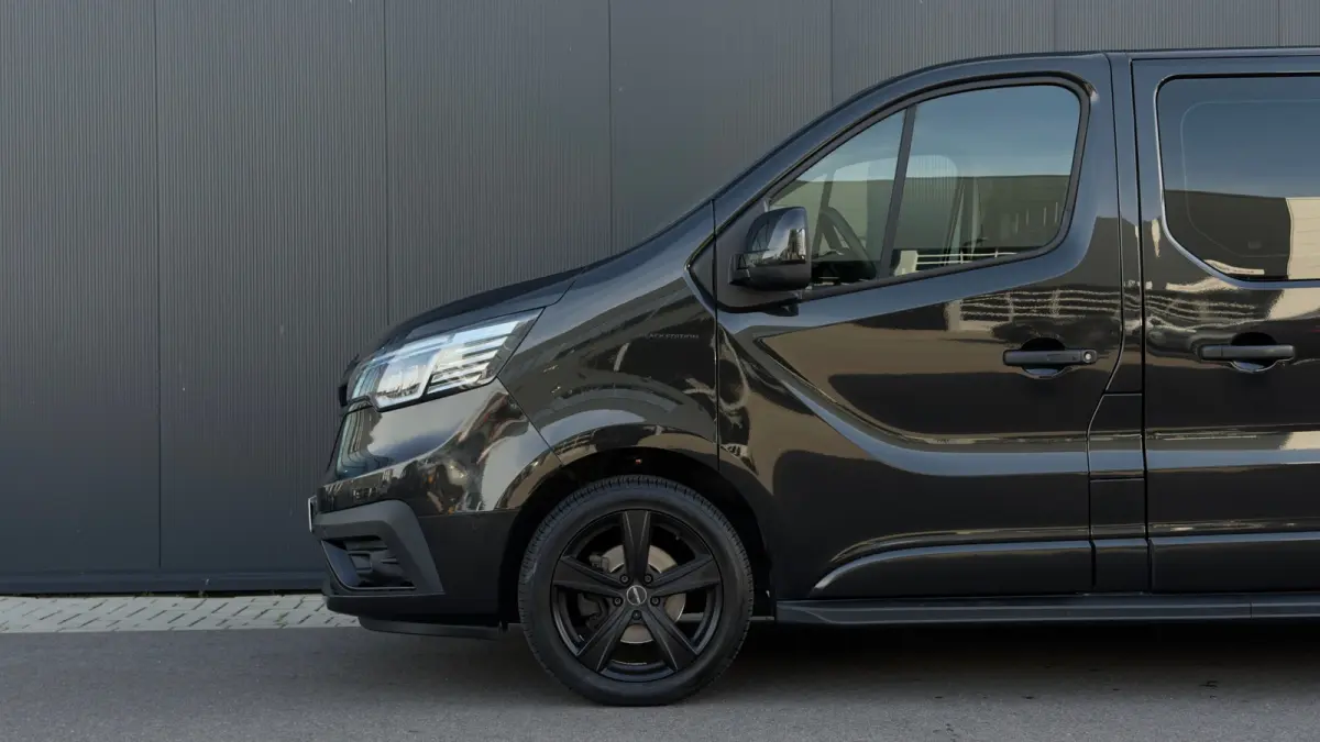 2.0 dCi 150 T29 L2H1 DC Luxe