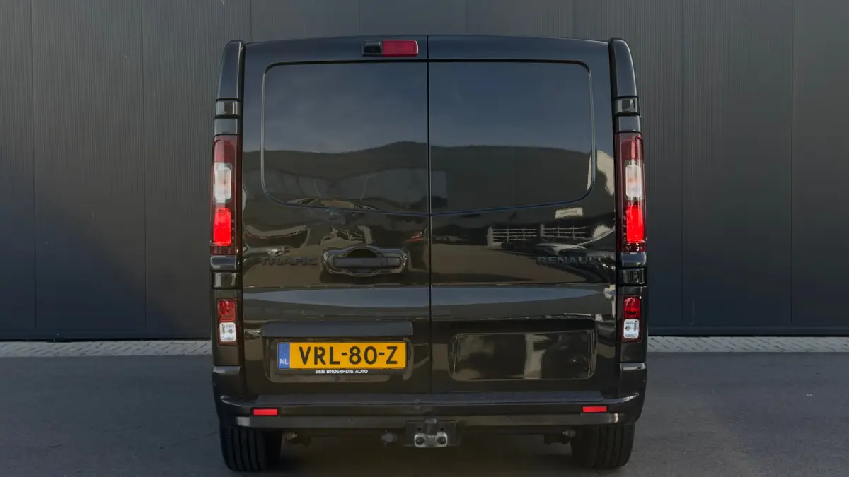 2.0 dCi 150 T29 L2H1 DC Luxe