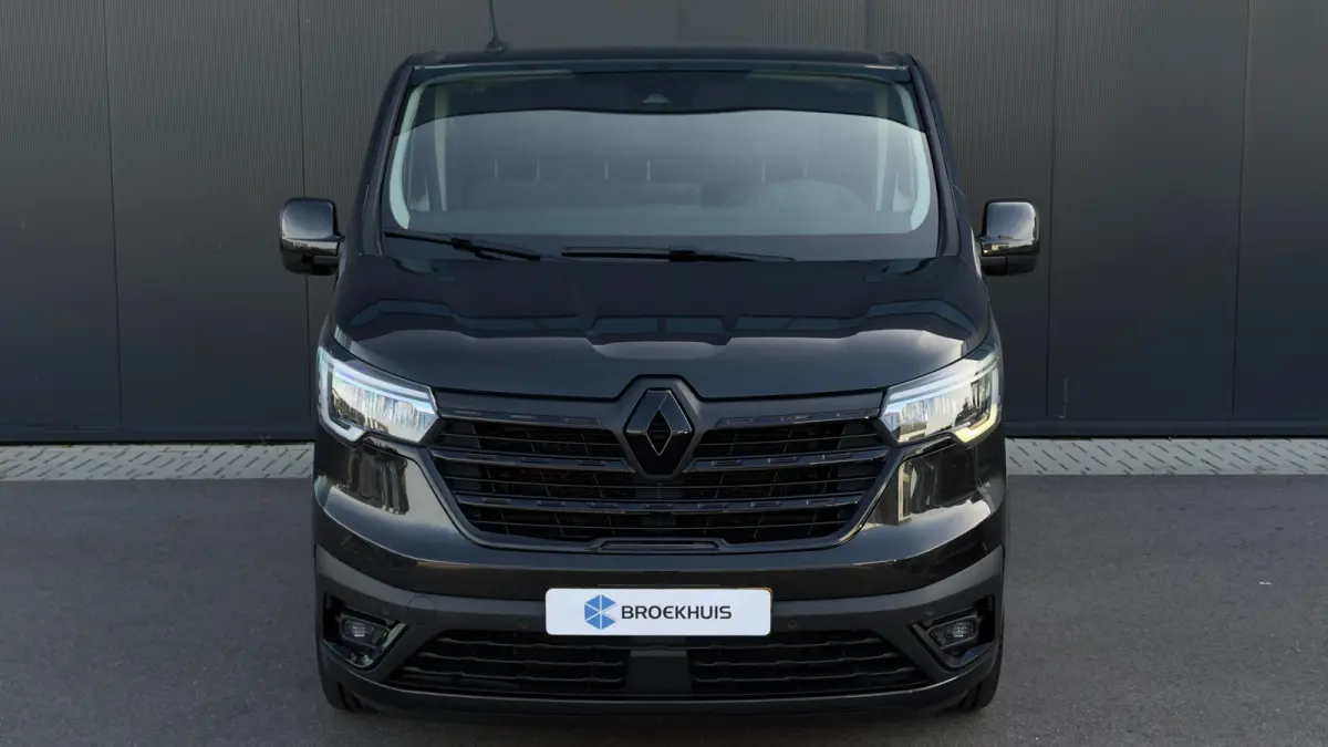2.0 dCi 150 T29 L2H1 DC Luxe