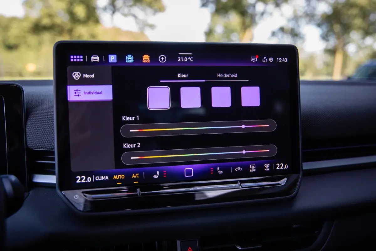 1.5 eTSI R-Line , Apple Carplay, Adap. cruise, Stoel/stuurverwarming, Sfeerverlichting,