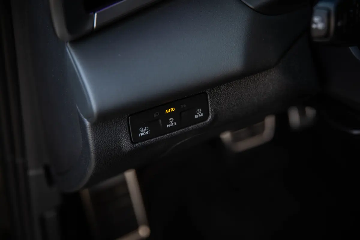 1.5 eTSI R-Line , Apple Carplay, Adap. cruise, Stoel/stuurverwarming, Sfeerverlichting,