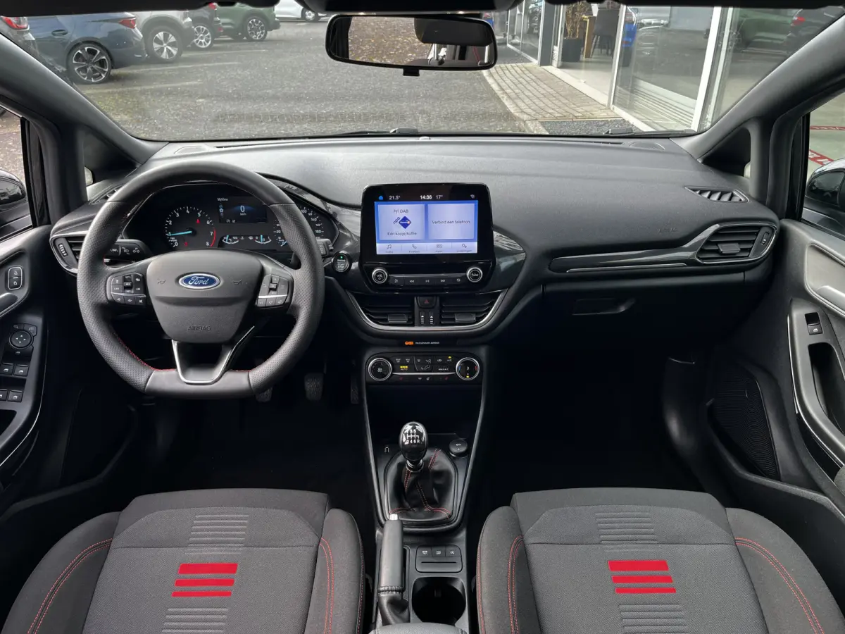 1.0 EcoBoost ST-Line 100pk/74kW 6-bak | Adapt. Cruise | Winter Pack | Trekhaak |