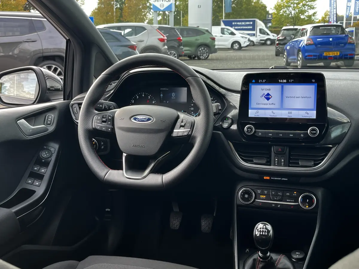 1.0 EcoBoost ST-Line 100pk/74kW 6-bak | Adapt. Cruise | Winter Pack | Trekhaak |