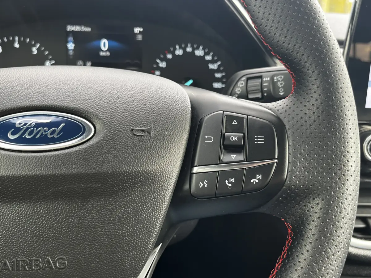 1.0 EcoBoost ST-Line 100pk/74kW 6-bak | Adapt. Cruise | Winter Pack | Trekhaak |