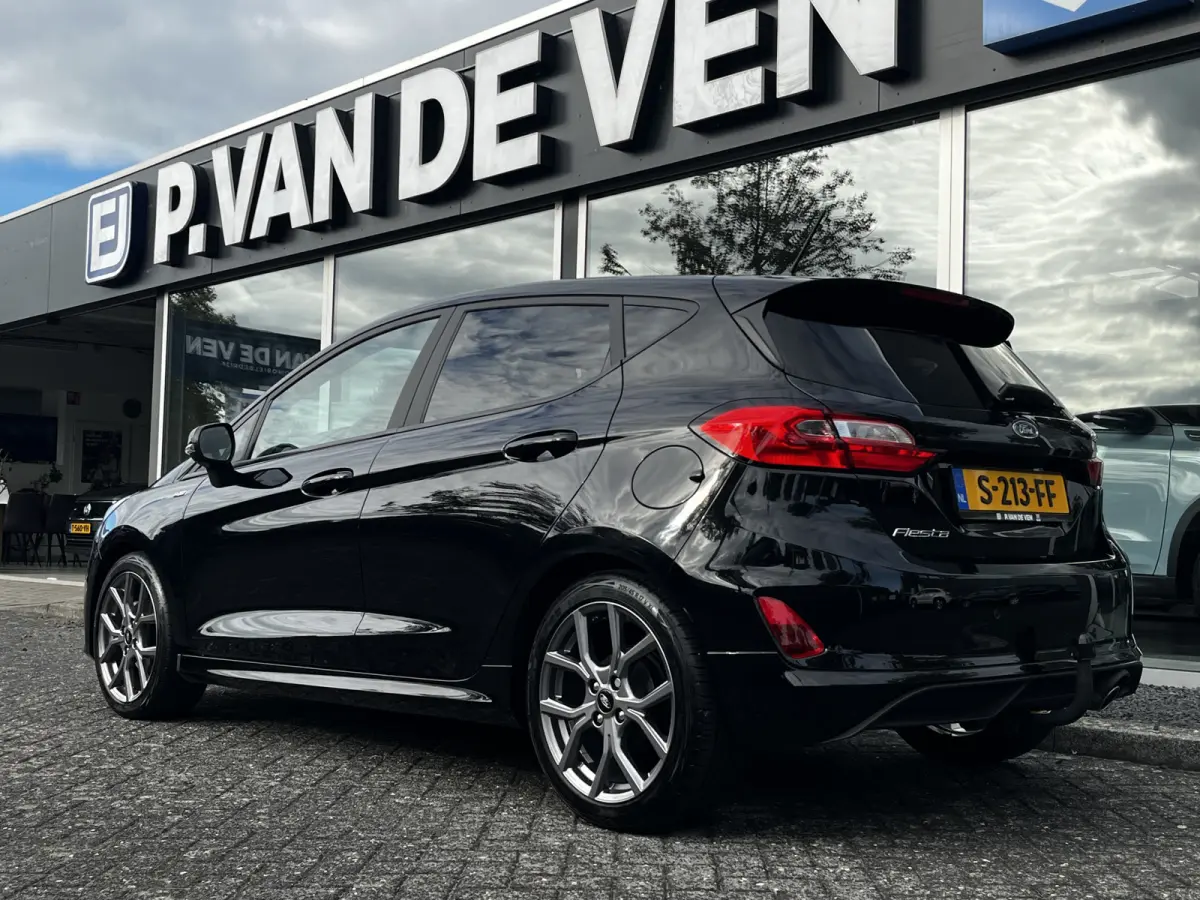 1.0 EcoBoost ST-Line 100pk/74kW 6-bak | Adapt. Cruise | Winter Pack | Trekhaak |
