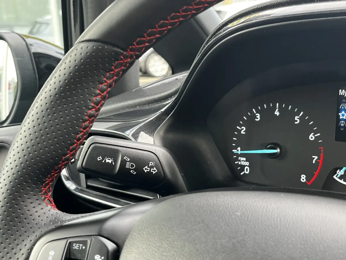 1.0 EcoBoost ST-Line 100pk/74kW 6-bak | Adapt. Cruise | Winter Pack | Trekhaak |