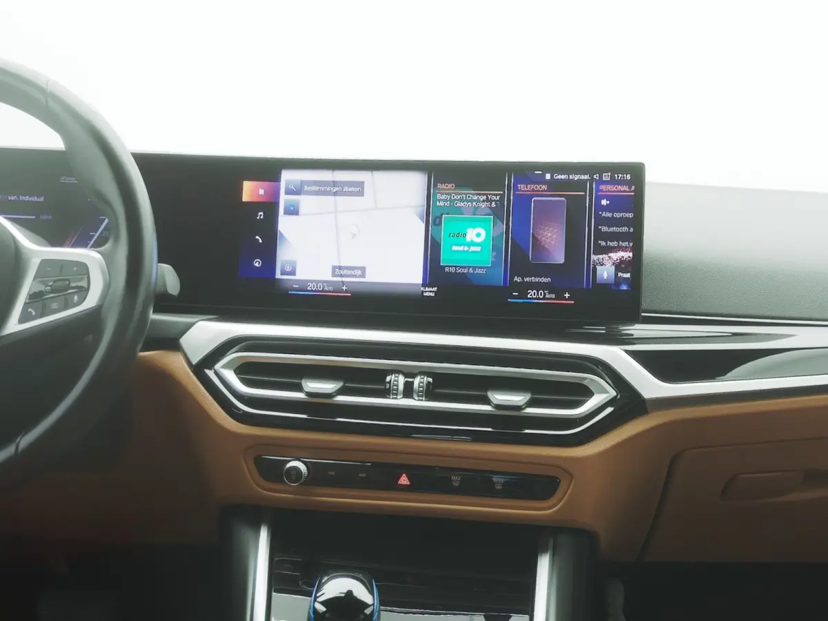 eDrive40 84 kWh | CAMERA | CARPLAY | STOELVERWARMING