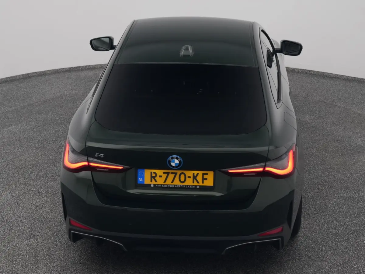 eDrive40 84 kWh | CAMERA | CARPLAY | STOELVERWARMING