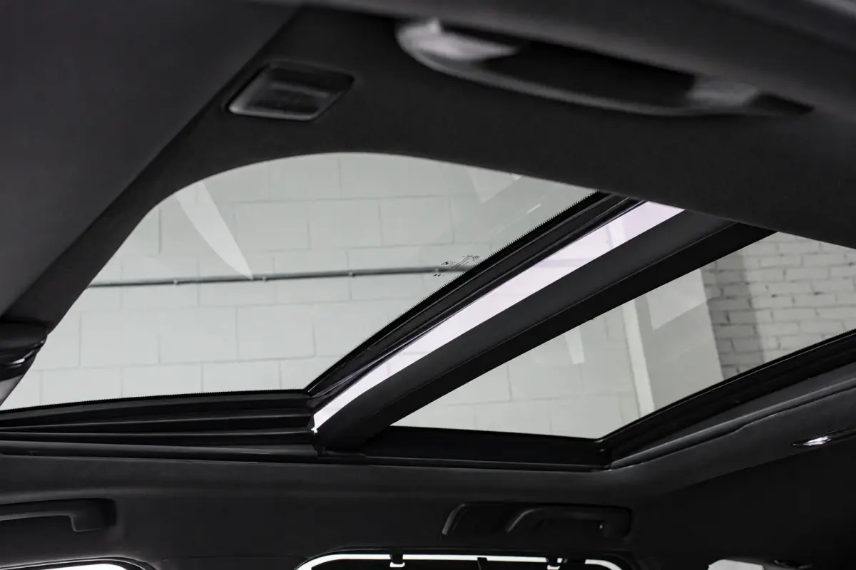320e | M Sport | PANO | STOELVRW | LEDER