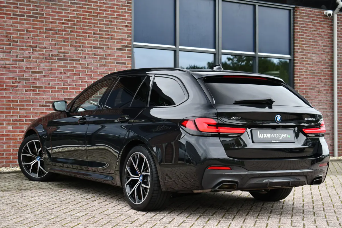 530e xDrive M-Sport Pro Pano Trekh ACC HUD H/K Massage+Koel 4WS DDC