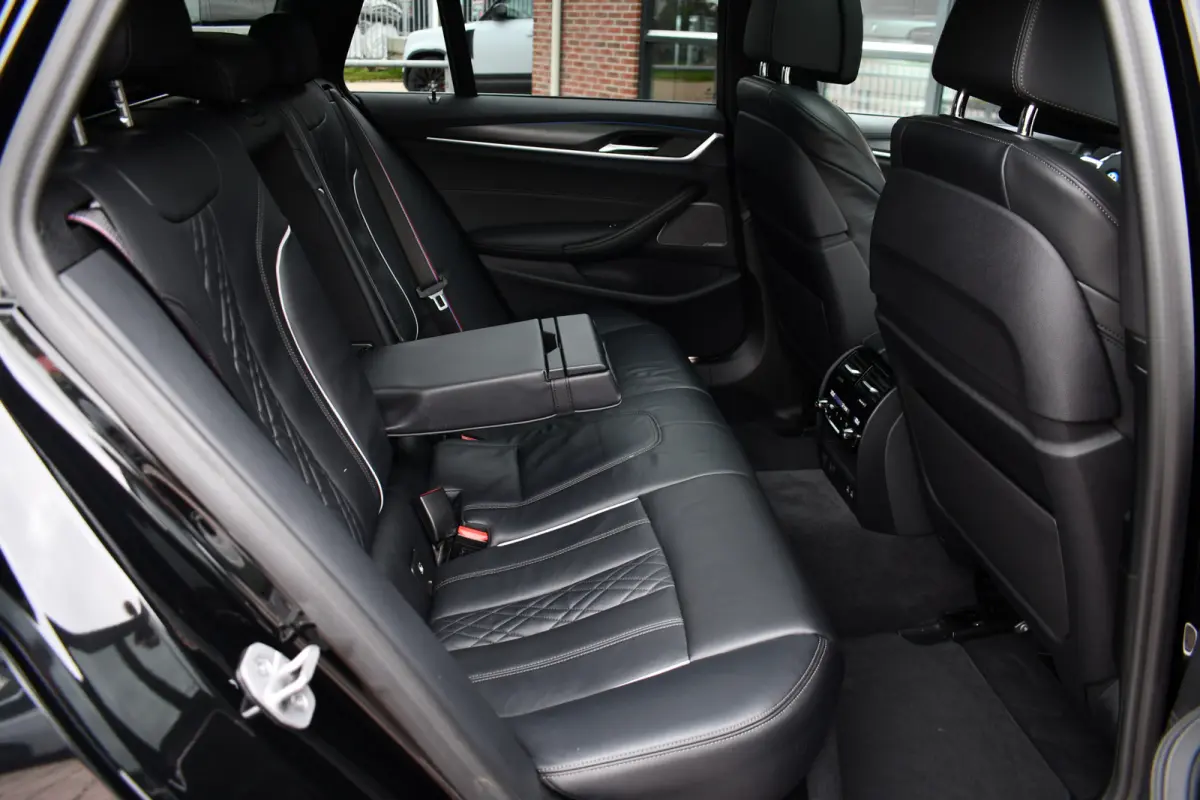 530e xDrive M-Sport Pro Pano Trekh ACC HUD H/K Massage+Koel 4WS DDC