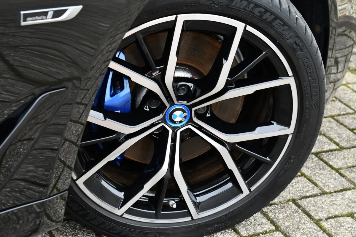 530e xDrive M-Sport Pro Pano Trekh ACC HUD H/K Massage+Koel 4WS DDC