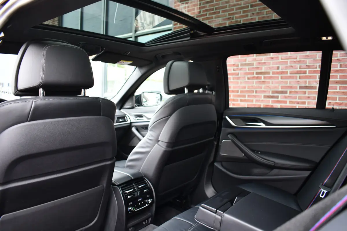 530e xDrive M-Sport Pro Pano Trekh ACC HUD H/K Massage+Koel 4WS DDC