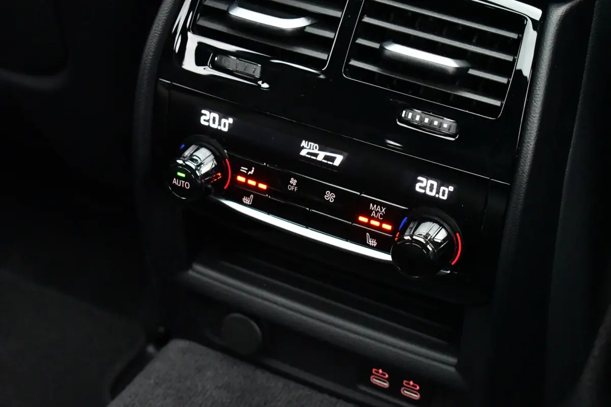 530e xDrive M-Sport Pro Pano Trekh ACC HUD H/K Massage+Koel 4WS DDC