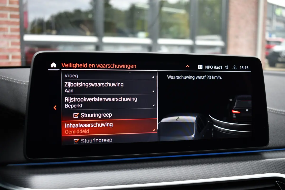 530e xDrive M-Sport Pro Pano Trekh ACC HUD H/K Massage+Koel 4WS DDC
