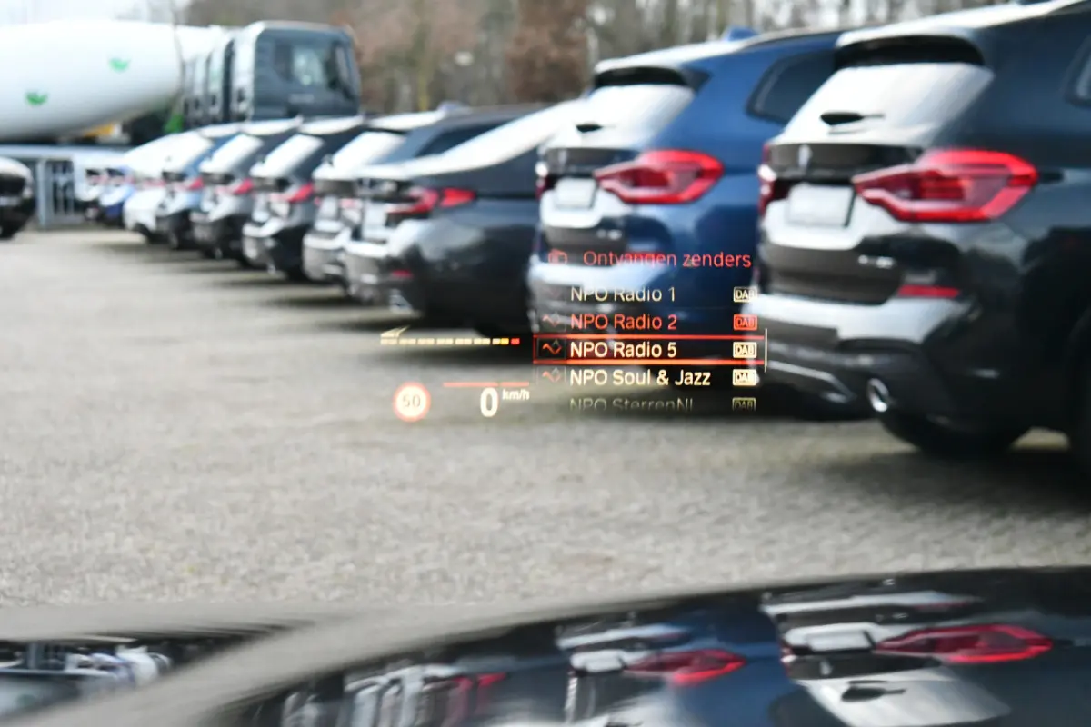 530e xDrive M-Sport Pro Pano Trekh ACC HUD H/K Massage+Koel 4WS DDC
