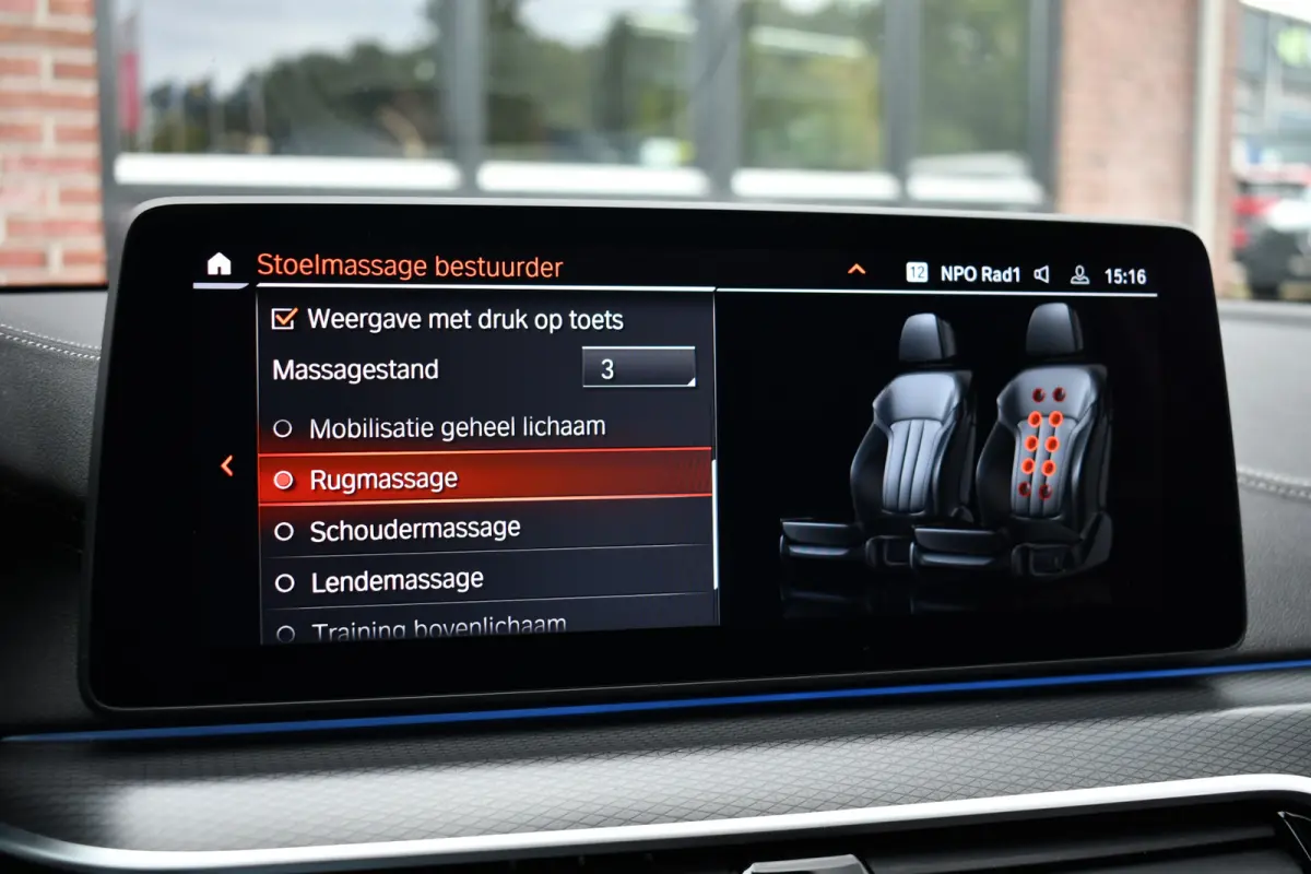 530e xDrive M-Sport Pro Pano Trekh ACC HUD H/K Massage+Koel 4WS DDC