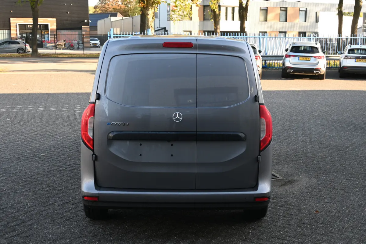 112 Pro L2 51 kWh Climate controle, Snellader, Zitcomfort pakket, Armsteun, Etc.