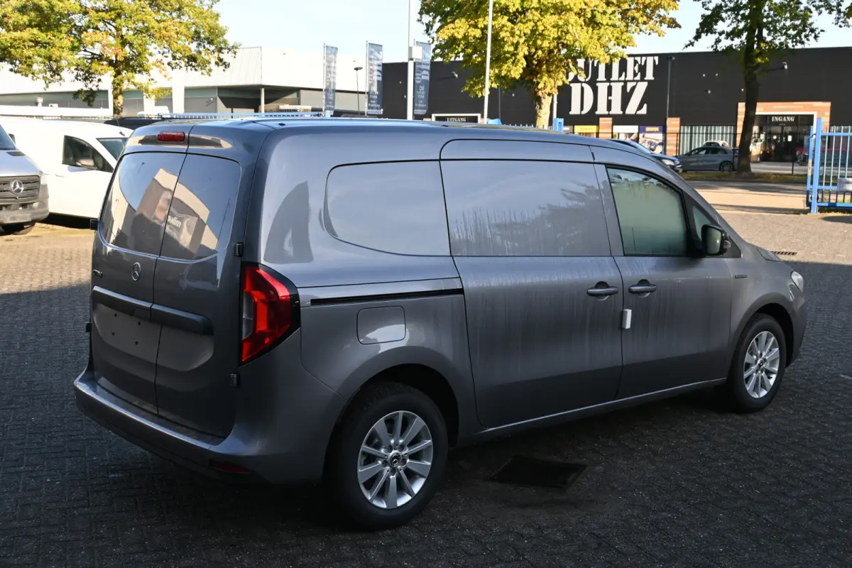 112 Pro L2 51 kWh Climate controle, Snellader, Zitcomfort pakket, Armsteun, Etc.