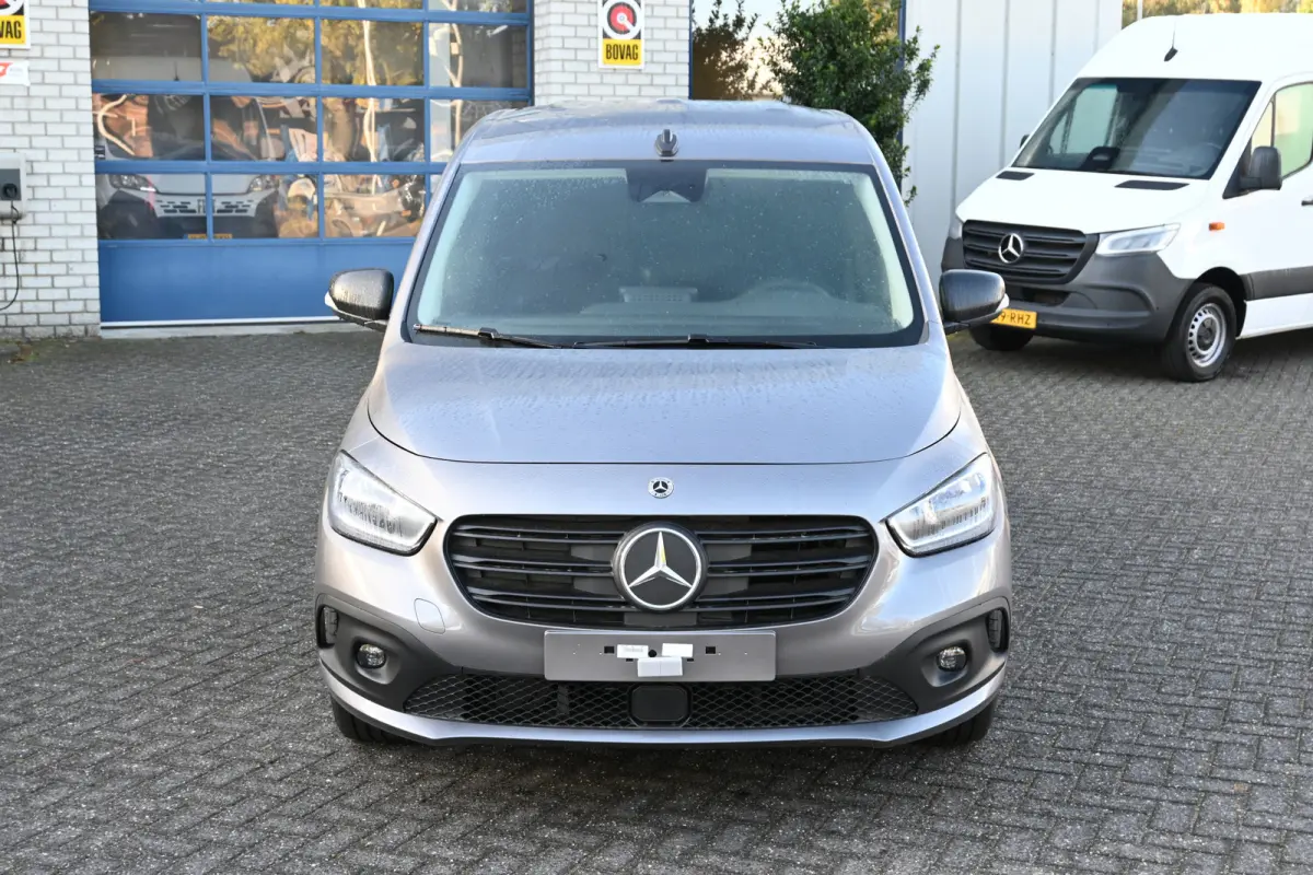 112 Pro L2 51 kWh Climate controle, Snellader, Zitcomfort pakket, Armsteun, Etc.