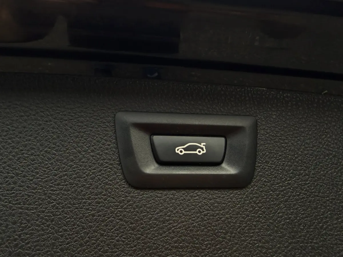 318i M-Sport LED Navi Leder Cruise