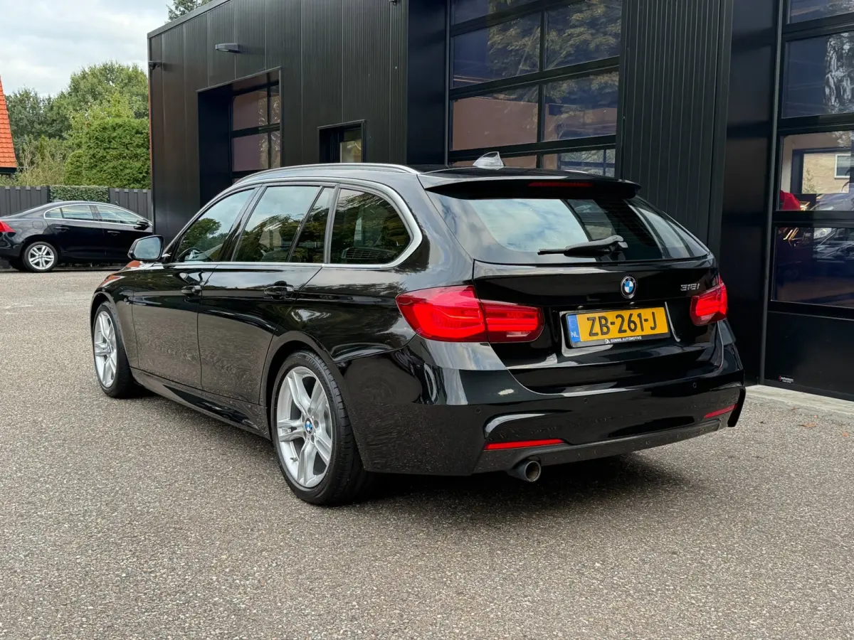 318i M-Sport LED Navi Leder Cruise