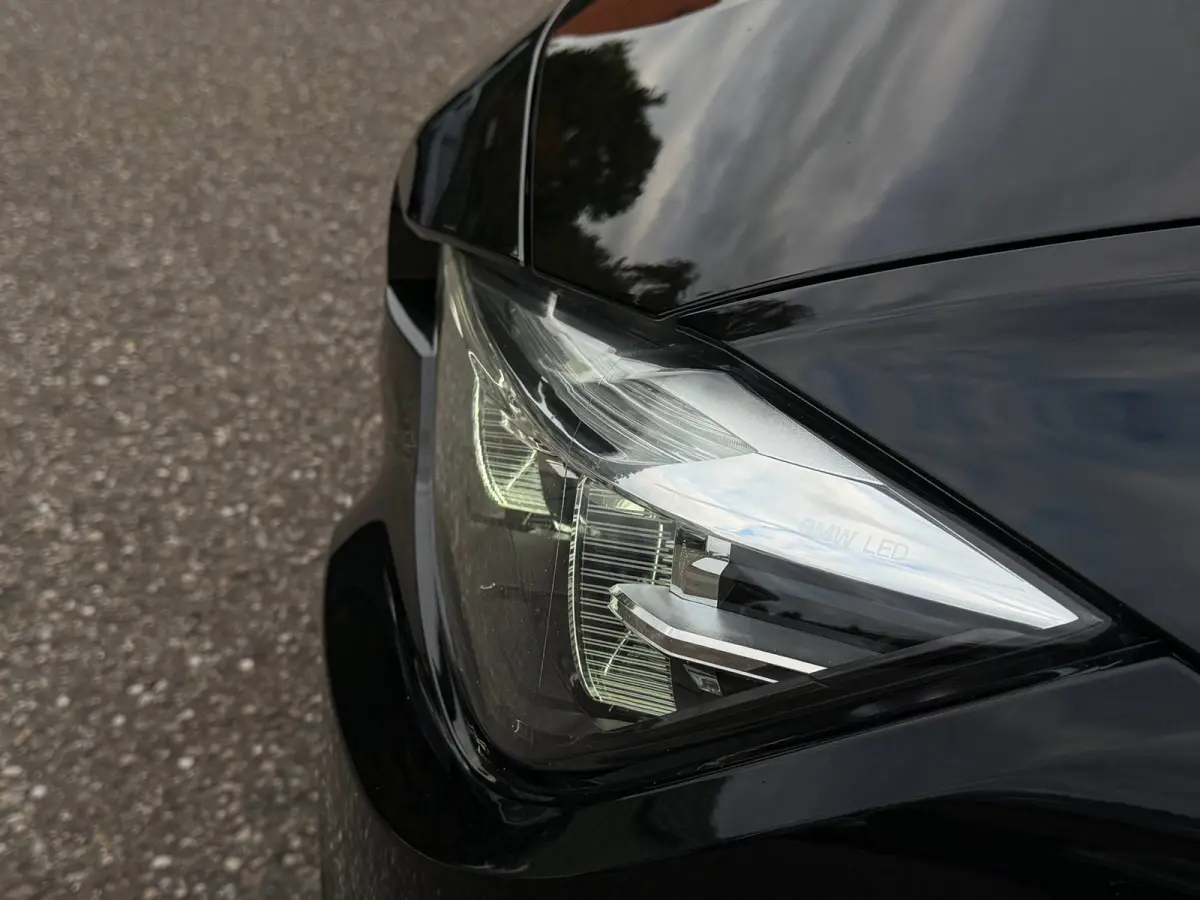 318i M-Sport LED Navi Leder Cruise