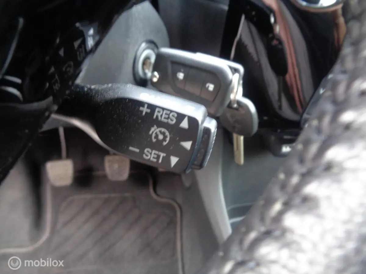1.0 e-VTi Allure/Airco ECC/Camera/Lm velgen/Carplay/Nieuwstaat/Slechts 48000km
