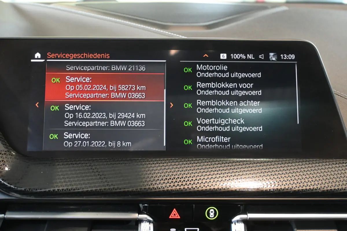 120i Automaat M - Sport Edition Clima Kuipstoelen Panoramadak LED koplampen 19 Inch Camera 1e Eig. 100% Onderhouden Inruil mogelijk