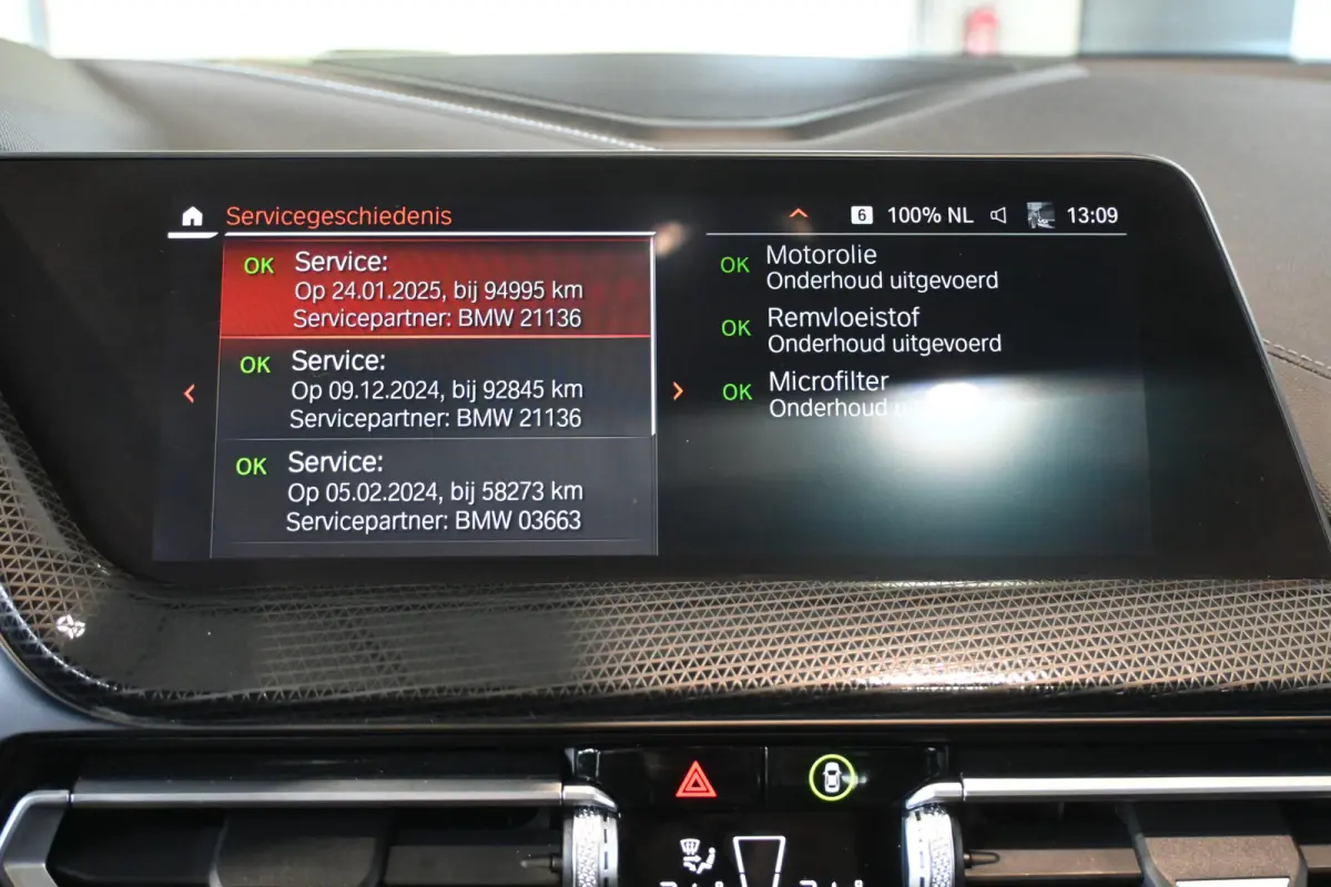120i Automaat M - Sport Edition Clima Kuipstoelen Panoramadak LED koplampen 19 Inch Camera 1e Eig. 100% Onderhouden Inruil mogelijk