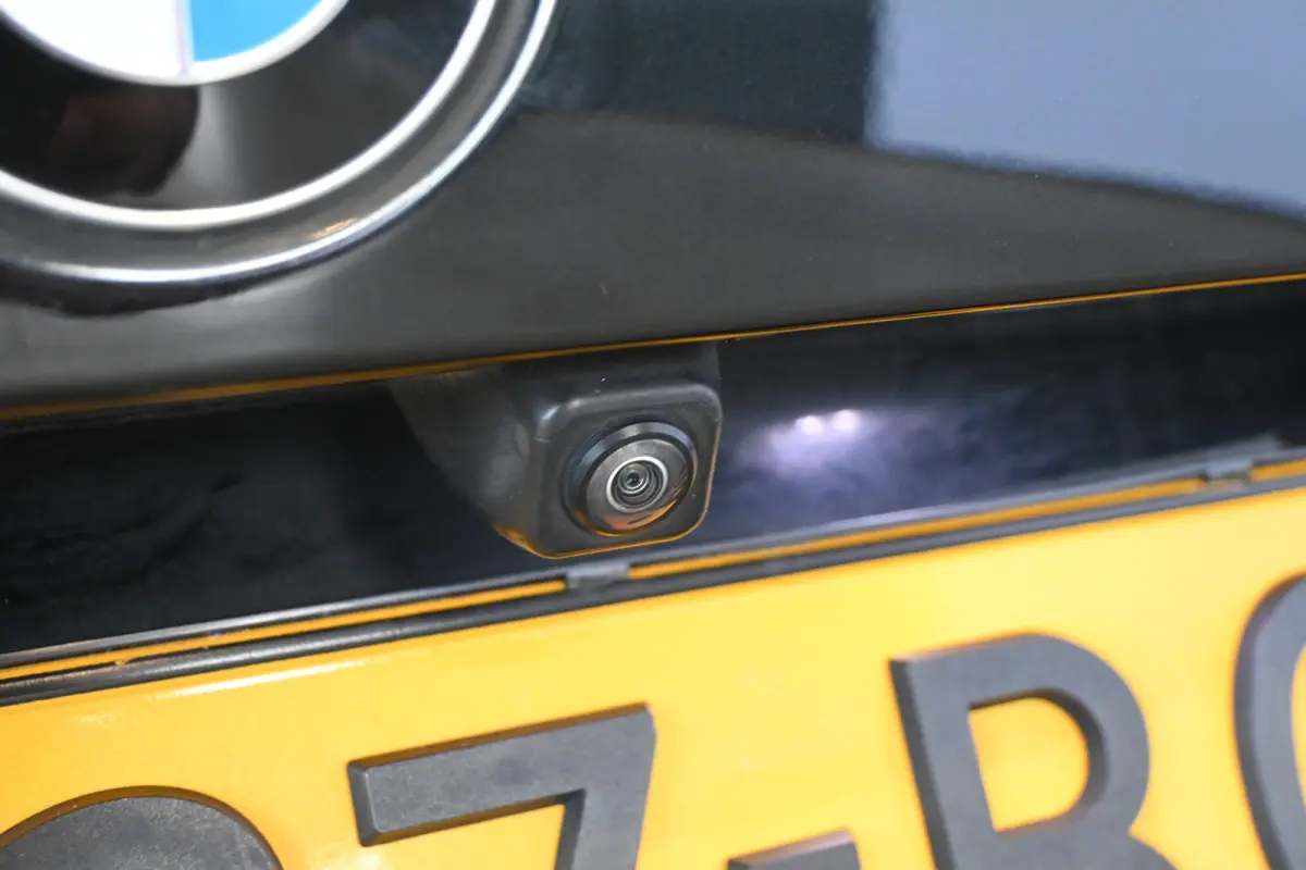 120i Automaat M - Sport Edition Clima Kuipstoelen Panoramadak LED koplampen 19 Inch Camera 1e Eig. 100% Onderhouden Inruil mogelijk