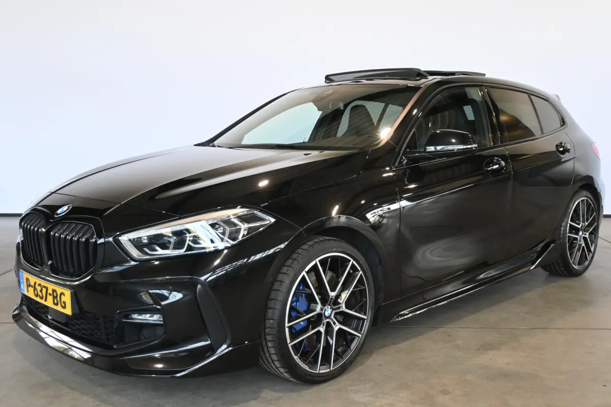 120i Automaat M - Sport Edition Clima Kuipstoelen Panoramadak LED koplampen 19 Inch Camera 1e Eig. 100% Onderhouden Inruil mogelijk