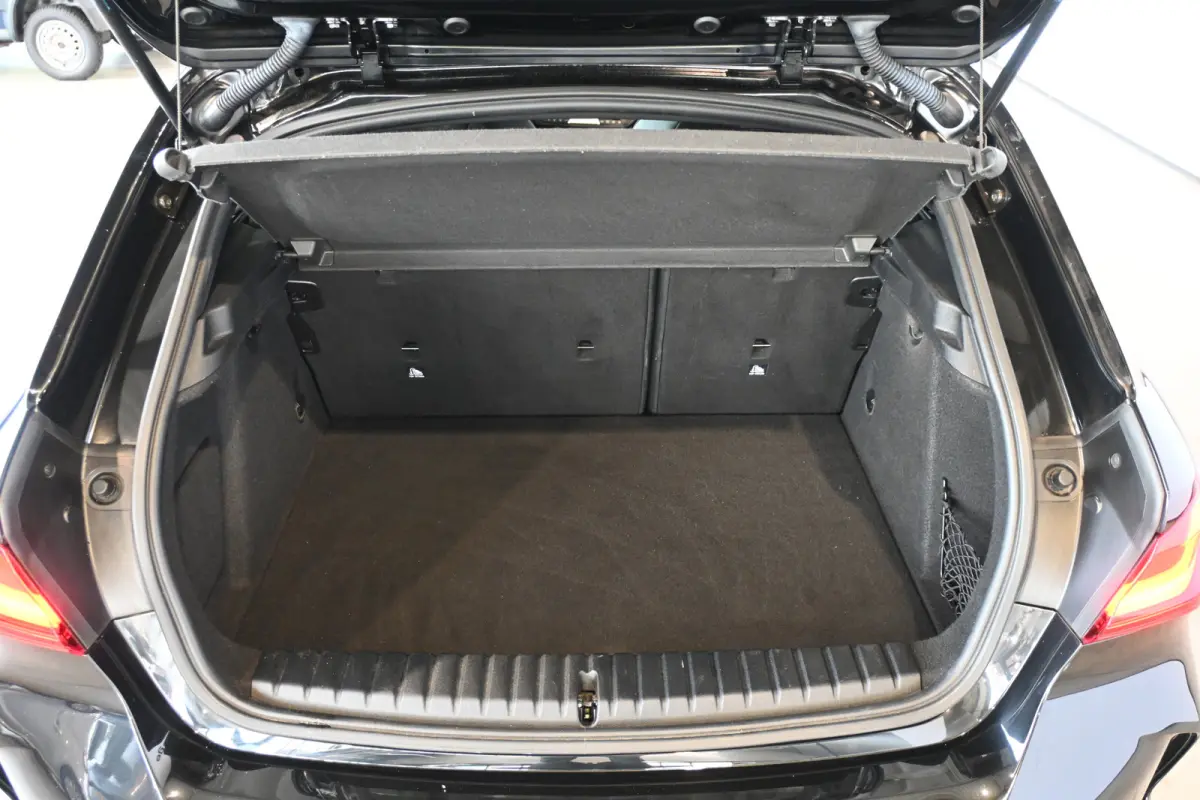 120i Automaat M - Sport Edition Clima Kuipstoelen Panoramadak LED koplampen 19 Inch Camera 1e Eig. 100% Onderhouden Inruil mogelijk