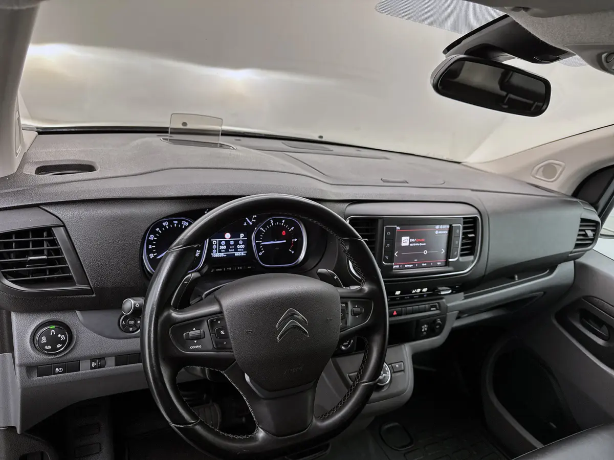 2.0 BlueHDI 180 M Club Head-up display Adapt. cruise control Elektrische schuifdeur Trekhaak Stoelverwarming Navigatie