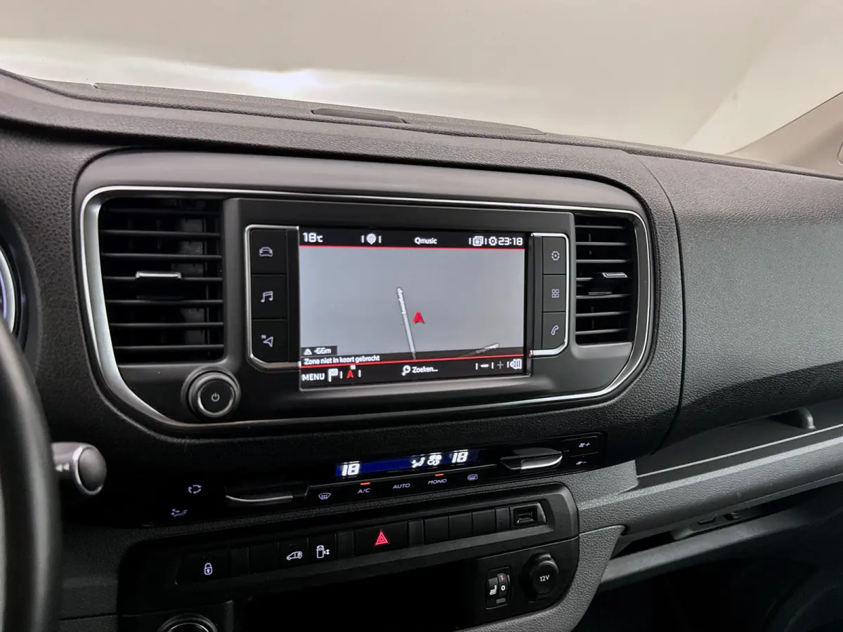 2.0 BlueHDI 180 M Club Head-up display Adapt. cruise control Elektrische schuifdeur Trekhaak Stoelverwarming Navigatie
