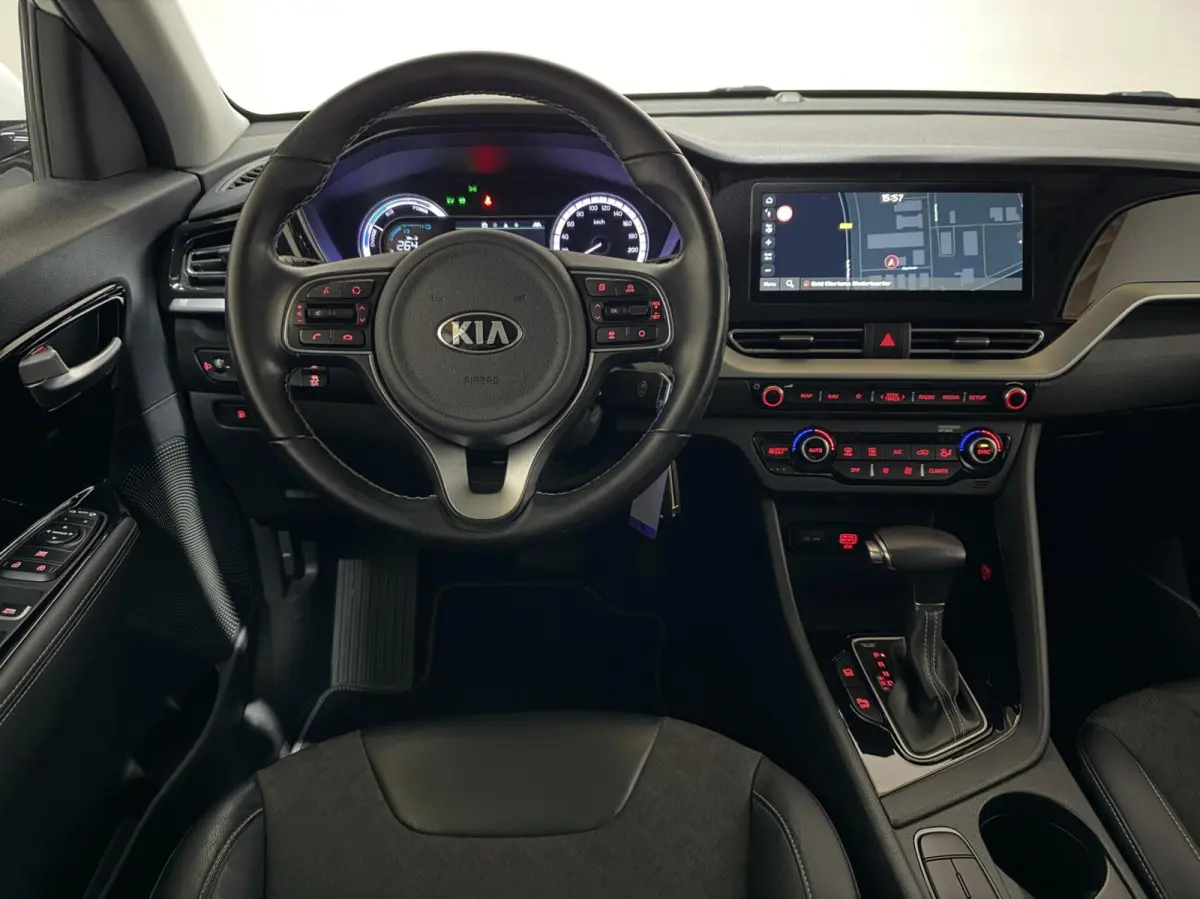 1.6 GDi Hybrid DynamicLine ACC Camera Carplay Trekh. NAP