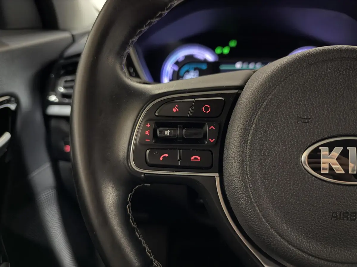 1.6 GDi Hybrid DynamicLine ACC Camera Carplay Trekh. NAP