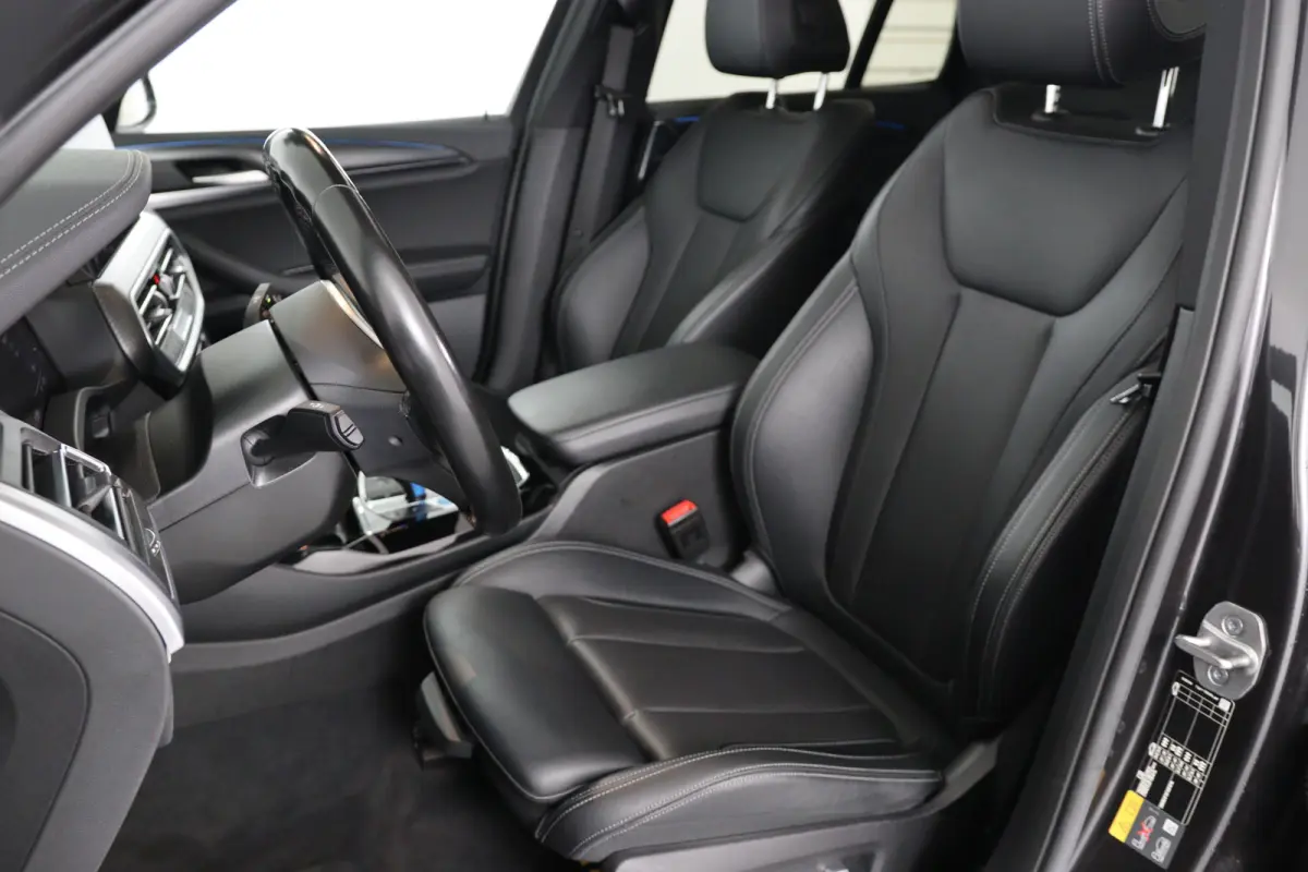 Executive 80 kWh M-Sport | SOH 95% | 1e Eigenaar! | Dealer Onderhouden! | Open dak | Memory Zetels | Sfeerverlichting | Cruise Adaptive | Leder | Stoelverwarming | Camera | Clima | Navi | Ke
